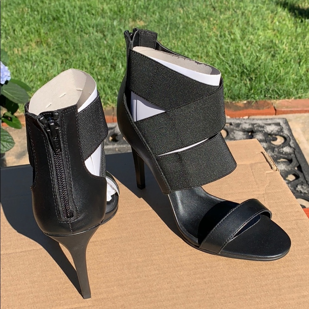 Shoemint Boots “Vivienne”. New in Box